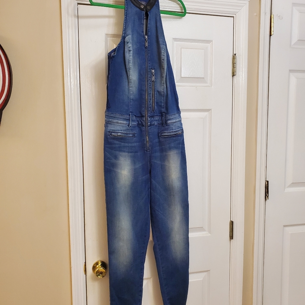 Guess  halter motoralls